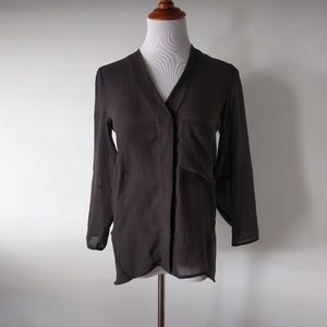 ❎ *Sold* Black Sheer V-neck Top